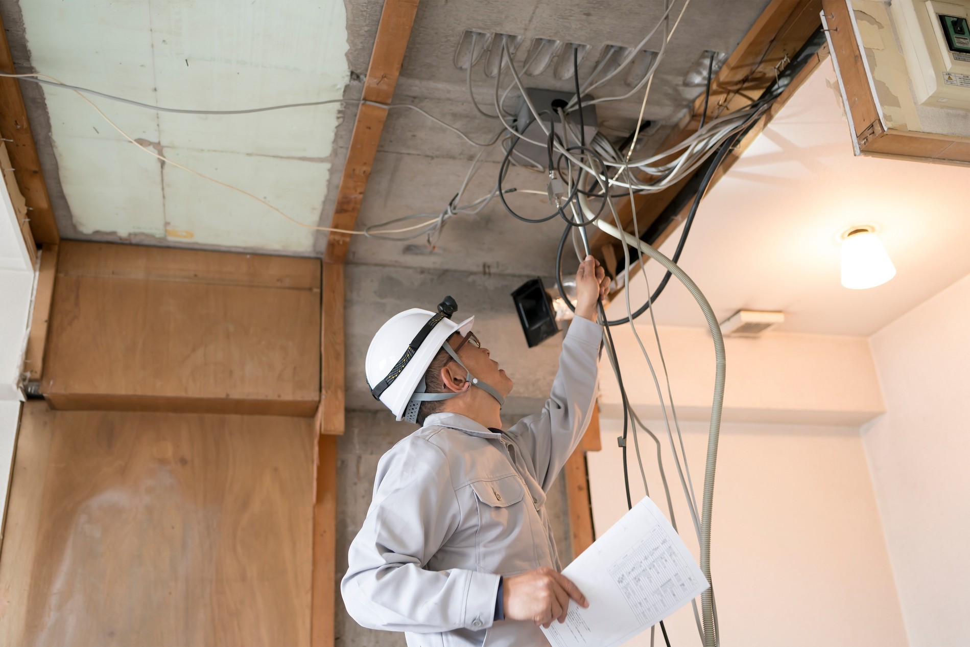 業者への外注 | 大阪の電気工事ならAoi電工